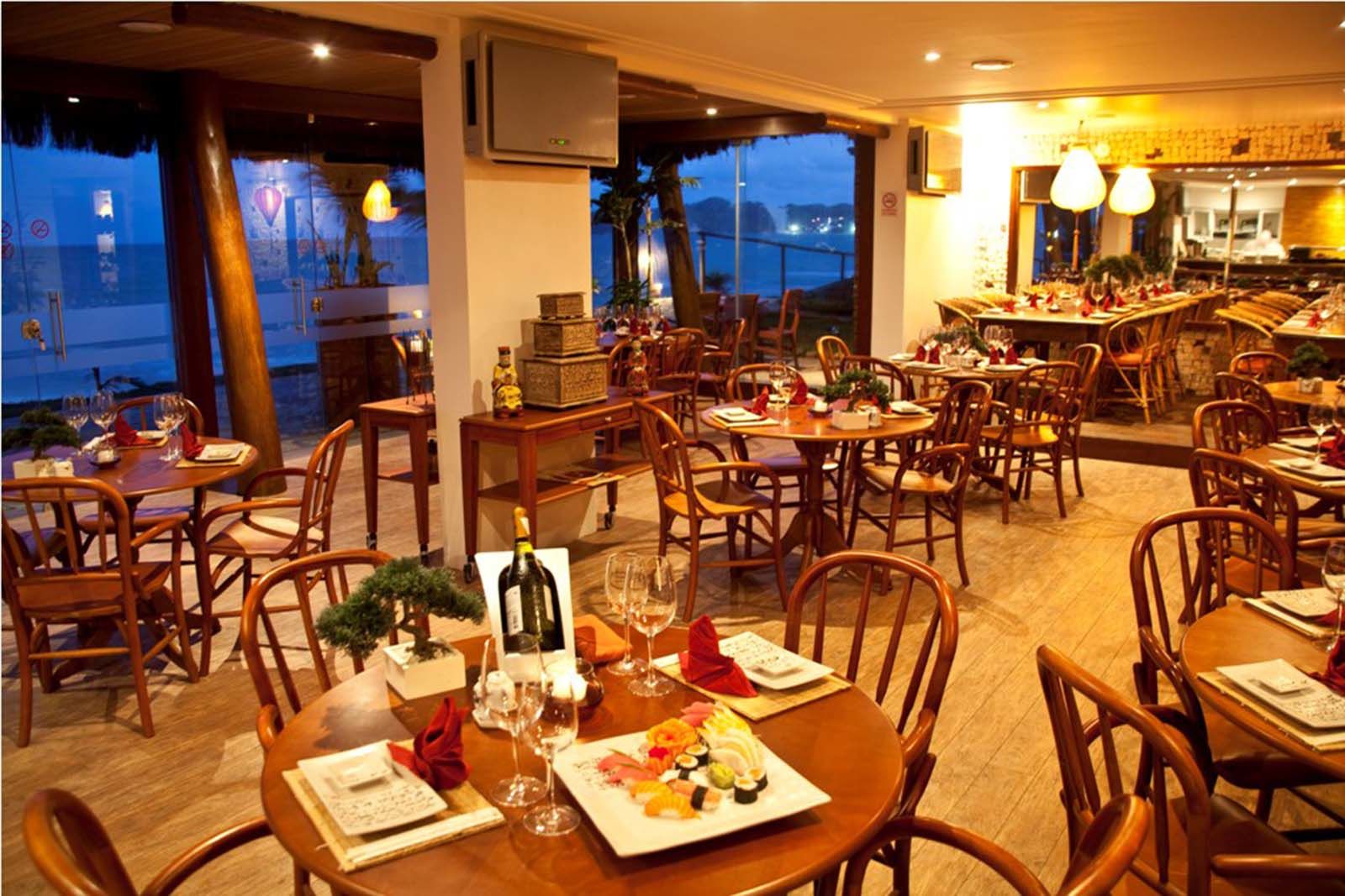 Ocean Palace All Inclusive Premium Νατάλ Εξωτερικό φωτογραφία Restaurant in Puerto Varas
